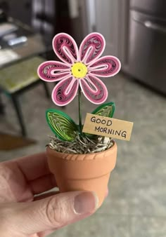 Cute Quilling Ideas, Quilling Patterns Tutorials, Diy Quilling Crafts, Paper Quilling Tutorial, Paper Quilling Flowers, Paper Quilling Jewelry, Quilling Work, Desain Quilling, Quilled Paper Art