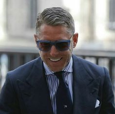 #lapoelkann #laps #hublot #rubinacci #style#mensstyle #ceo #fabrics #menwithclass#sprezzatura#jacket #menswear#elegant#gent#gentleman#suit#doublebreasted#dapper#italianstyle#luxury#luxurylife#luxurymagazine#mensfashion#bespoke#styleoftheday#tie#rebel#revolution#satorial#tailoring Heir Style, Lapo Elkann, Suit Combinations, Healthcare Plan, Icon Style, Best Mens Fashion, News Anchor, 60 Seconds