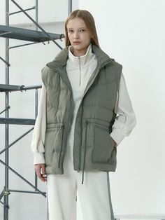 Composition : Shell) Nylon 100% Lining) Polyester 100% Downback) Polyester 100% Filling) Down 80%, Down 20%Color : BK_085,BK_090,KH_085,KH_090Country of Origin : China Mint Green Puffer Vest, Down Vest, Composition, Jackets & Coats, China, The Originals, Clothes For Women, Clothes, Color