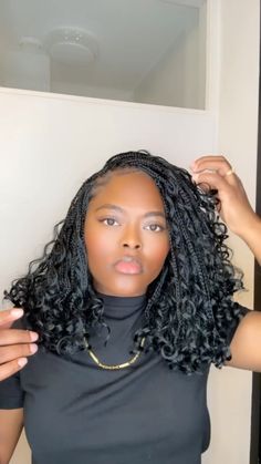 Boho bob braids 😍 #stitchbraids #knotlessbraids #softlocs #invisblelocs #islandtwist #atlhairstylist #atlbraider #amsterdambraids… | Instagram Bora Bora Braids Bob, Boho Knotless Bob Braids, Lob Braids, Mini Boho Braids, Boho Knotless Braids Bob, Boho Braids Bob, Boho Bob, Cute Weave Hairstyles