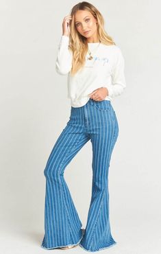 Striped denim flares Stretchy material Button and zip closure True to size Inseam approximately 34 ½” 73% Cotton, 24% Poly, 1% Viscose 2% Spandex Sassy and stripy bells! These bells feature a button and zip closure, two front and back pockets and a raw hem. Pair these Berkeley bells with your fave sweater or crop top and you'll be ready to hit the town White Maxi Dress Boho, Cherry Print Dress, Short Beach Dresses, Lace Dress Casual, Boho Maternity, Lazy Hairstyles, Short Dress White, Boho Dresses Long, Mode Boho