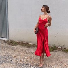 Size: M New With Tags Red Satin Slip Dress, Zara Pink Dress, Fashion Inspo Spring, Zara Embroidered Dress, Zara Red Dress, Style Midi Dress, Red Satin Dress, Red Slip Dress, Black Backless Dress