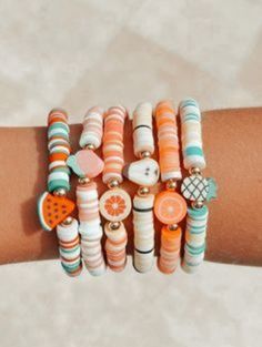 Clay Bead Best Friend Ideas, Aesthetic Heishi Bracelet Ideas, Flat Bracelet Ideas, Clay Bead Charms, Preppy Clay Bead Bracelets Ideas Aesthetic, Clay Bracelet Ideas Aesthetic, Bracelet Set Ideas, Clay Bead Bracelet Ideas Aesthetic, Clay Bead Bracelets Ideas