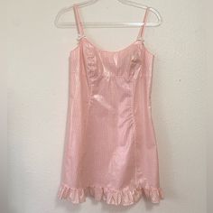 This Rare Betsey Johnson Dress Is Believed To Be From The Early 90s Or Late 80s. I Was Unable To Identify The Exact Season As This Piece Is Very Rare. A Perfect Coquette Fantasy Piece For Betsey Lovers. Size Medium With Adjustable Spaghetti Straps. No Stains/ Wipes Clean Because It’s Oilcloth. Gingham Coquette, Pink Flowy Dress, Pink Velvet Dress, Sequin Halter Dress, Betsey Johnson Dress, Pink Lace Tops, Pink Party Dresses, Betsey Johnson Handbags, Vintage Betsey Johnson