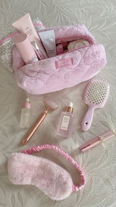 Koleksi Makeup, Pink Lifestyle, Instagram Baddie, Pink Life, Pretty Skin Care, روتين العناية بالبشرة, Pretty Skin, Pink Girly Things, Pink Vibes