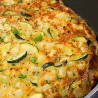 Zucchini Frittata Recipe Zucchini Frittata Recipe, Zucchini Frittata, Menu Sarapan Sehat, Frittata Recipe, Frittata Recipes, Quiche Recipes, Idee Pasto Sano, Breakfast Brunch Recipes, Zucchini Recipes