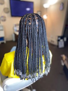 Braids With Small Beads, Braided Hairstyles For Kids With Beads, Knotless Braids With Beads Kids, Knotless Peekaboo Braids With Beads, Short Peekaboo Braids With Beads, Braiding Hairstyles For Black Girls Kids, Adults Hairstyles, Peekaboo Braids With Beads, Short Knotless Braids With Beads