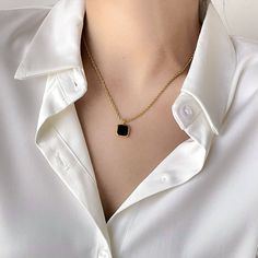 This is a beautiful modern pendant necklace. Perfect for daily wear. Simple. Classic. Chic. Material: 18k gold plated on stainless steel Stone: Black CZ Length: 16" + 2" extender Rope Necklace, Classic Chic, Necklace Black, Modern Pendant, Black Stone, Daily Wear, 18k Gold, Gold Plate, Pendant Necklace