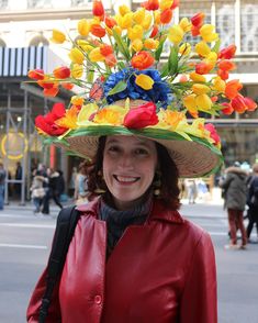 Easter Hat Ideas, Easter Bonnet Ideas, Girls Easter Bonnet, Easter Hat Parade, Easter Bonnets, Random Knowledge, Organised Housewife, Easter Hat, Silly Hats