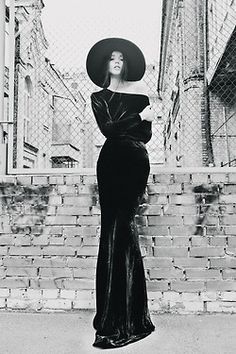 w Tokyo Street Fashion, Floppy Hats, Hipster Grunge, Witch Fashion, Witchy Fashion, Mode Boho, Rock Chic, All Black Everything, Long Black Dress