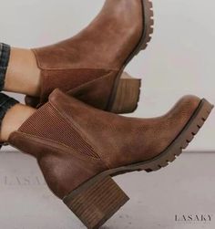 Lasaky - Fashionable Low-Cut Booties with Chunky Heels and Round Toe Winter Shoes Boots, Thick Heel Boots, Rough Heels, Pu Boots, Brogue Shoes, Pu Heels, Brown Leather Sandals, Thick Heels, Shoe Obsession