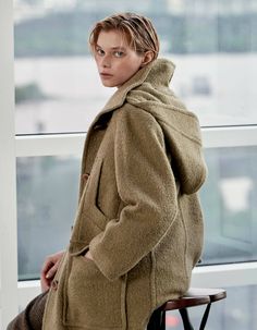 ■Premium Mohair Alpaca Blending Detachable Hooded Long Coat ■Made in KOREA ■COMPOSITIONMOHAIR 10%ALPACA 8% WOOL 62%NYLON 20% ■FABRIC QUALITY*560g/m mohair, alpaca blend fabric*Fabric with wool certification mark*Surface with a soft terry fabric’s feeling ■SIZE SPEC55S/66M ■CLOTHING CAREDRY CLEANING ■DESIGN POINT*A design that combines a formal and casual feel with a regular size silhouette*Detachable hood and pocket detail at chest and lower waist*Buttons engraved with gradation dyeing and logos Terry Fabric, Clothing Care, Hoodie Girl, Detachable Hood, Hooded Coat, Pocket Detail, Long Coat, Satin Fabric, Capsule Wardrobe