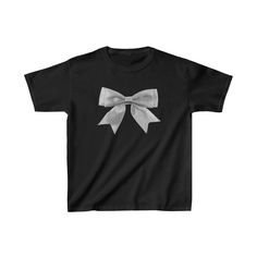 'Put A Bow On It' Baby Tee, Black, Size S. Nwt And Never Worn!! Bought With Another Tee And This One Doesn’t Fit. Reminder This Is A Baby Tee Fit So It Is Smaller Than A Regular Tee Quoi Porter, Baby Graphic Tees, Mode Inspo, Cotton Hoodie, Bella Hadid, Dream Clothes, Baby Tee, Printed Tees, Infant Tees