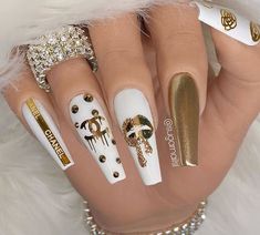 Channel Nails, Chanel Nails Design, Gucci Nails, Sugar Nails, Chanel Nails, Gold Nail Designs, Gold Nail, Cute Acrylic Nail Designs