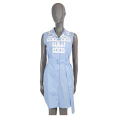 100% authentic Burberry Maisy shirt dress in light blue poplin cotton (100% - please not the content tag is missing) with logo-print in white. Features a round neck with band collar, a sleeveless relaxed silhouette with fishtail hem, a chest patch pocket and a matching belt. Opens with buttons down the front and is unlined. Has been worn and is in excellent condition. 2022 Spring/Summer Measurements Tag Size UK 4 / US 2 / IT 36 Size XXS Shoulder Width 37cm (14.4in) Bust From 92cm (35.9in) Waist Belted Shirt Dress, Band Collar, Primavera Estate, Logo Print, Day Dresses, Patch Pocket, Burberry, Casual Dresses, Shirt Dress