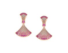 Divas Dream 18 Kt Rose Gold Earrings Set With Round Brilliant-cut Pink Sapphires And Rubies, And Pavé Diamonds Earrings Bvlgari, Bvlgari Divas Dream, Dream Earrings, Gold Earrings Set, Pendant Sets, Diamond Pendant Sets, Fun Jewelry, Gold And Blue, Airport Fashion