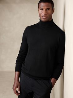 Long Sleeve Business Sweater For Winter, Black Business Sweater For Fall, Wool Turtleneck For Workwear, Wool Turtleneck For Work, Business Casual Fine Knit Merino Wool Sweater, Black Wool Sweater For Business Casual, Elegant Business Sweater For Winter, Elegant Fine Knit Sweater For Business Casual, Elegant Winter Business Sweater