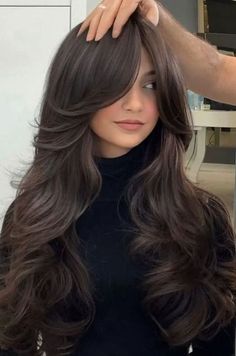 Ask your hair tech for "long layers, face frame and curtain bangs" Hair Inspiration Long, Haircuts For Wavy Hair, Hair Done, Long Layered Haircuts, Long Hair With Bangs