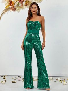 Product Code: FSWB7038 Embellishment: Sequins Fabric: 100% Polyester Back Style: Zipper Up Fully Lined: Yes Built-in Bra: Yes Available Color:Green Stretch: Moderate Fits true to size Imported Model Information: Height: 5' 2" Bust: 33.5'' Waist: 24“ Hips: 35.5” wearing US size Small Mardi Gras Outfits For Women, Clubwear Jumpsuits, Tube Jumpsuit, Glam Outfit, Sequin Jumpsuit, Prom Style, Jumpsuit Online, Jumpsuit Party, Green Sequins