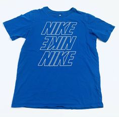 Nike Boys YXL Royal Blue Graphic NIKE Shirt YOUTH XL EUC. Excellent Condition. No stains rips or tears. Smoke free home. Nike Fit, Nike Shirt, Nike Boys, Blue Graphic, Nike Boy, Nike Shirts, Vintage Logo, Boy Fashion, Royal Blue