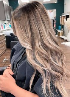 Full Balayage On Brown Hair, Dye Hair Blonde From Brown, Highlights With A Shadow Root, Stretched Root Balayage, Bronde Balayage Brunettes Straight, Blonde And Brown Hair Color Highlights Caramel, Blonde Highlights With Root Shadow, Dimensional Balayage Bronde, Sunkissed Hair Light Brown