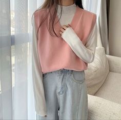 Mode Purple, Looks Pinterest, Vest Women, Sweater Vest Women, Sleeveless Pullover, Elegant Chic, Solid Clothes, Sleeveless Sweater, Fashion Mode