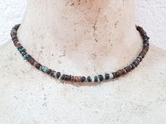 https://www.etsy.com/de/shop/GloriaMaris Lots of choice in Gloria-Maris' Etsy shop. Surfer jewelry for men with Tibetan turquoise and coconut beads, high-quality necklace for men in surfer OBX style, beach shell necklace The necklace is made of real turquoise beads and coconut beads. Add a natural and versatile touch to your look with our high-quality shell necklace with real gemstones. The approx. 5 mm turquoises are hand-selected and the necklace is suitable for boys, girls, women and men alik Surf Necklace, Surfer Jewelry, Beach Jewelry Boho, Boys Necklace, Surfer Necklace, Tibetan Turquoise, Free Fashion, Jewelry Men, Real Turquoise