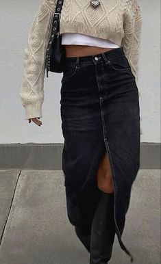 Berlin Fashion, Black Denim Skirt, Cooler Look, Looks Street Style, Jeans Rock, Outfit Inspo Fall, Winter Fashion Outfits