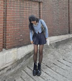 Casual Outfits Fashion, Early Fall Outfits, Pose Fotografi, Korean Casual Outfits, 2022 Fashion, Early Fall, 가을 패션, Outfits Fashion, Mode Inspiration