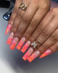 Un beau marbré long pour l’été 🩷🧡 @67.em_ #nails #nailsstrasbourg #frenchnails #nailart #nailartstrasbourg #onglesstrasbourg #ongles #marbréongles Long Square Nails Design Ideas Summer, Long Summer Nails 2024, Sunset Marble Nails, 2 Tone Nails, Nails Acrylic Colorful, Full Color Nails, Nails Ete, Nail Inspo Colorful, Nail Ideas Long