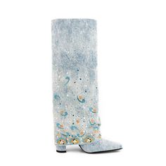 Color: Baby Blue Pattern: Flower Print Material: Denim Toe Style: Square Toe Heel Style: Chunky Heel Heel Height: 4.1 inches (10.5 cm) Tube Height: 35 cm Caster Circumference: 30 cm Small Retreat: 39 cm Closure Type: Slip-on Flat Prom Shoes, Black Flat Boots, Pants Boots, Fold Over Boots, Jeans Boots, Blue Denim Pants, Suede Boots Knee High, Boots High, Prom Shoes