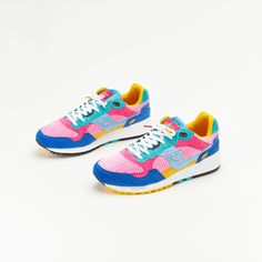 Colorful Tennis Shoes, Sneaker Head Men, Saucony Sneakers, Saucony Shadow, Colorful Sneakers, Colorful Shoes, Dream Style, Walk This Way, Swag Shoes