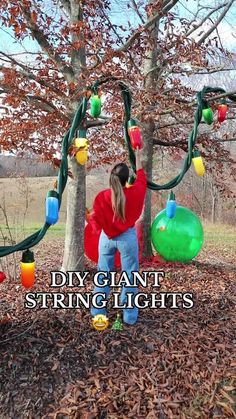 livinwithmb | DIY’s | Home on TikTok Oversized Christmas Lights, Outdoor Christmas Display, Xmas Mugs, Diy Frühling, Deco Table Noel, Wreaths Ideas, Christmas Yard Decorations, Christmas Themes Decorations