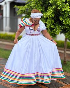 UD Fashion House on Instagram: "I don’t think we have said this enough but @winnie_mashaba Winnie does it to the teeth ..In a very respectful manner too. 👗 @manyakum" Winnie Mashaba Traditional Dresses, Winnie Mashaba Dresses, Sepedi Traditional Dresses Wedding Gowns, Pedi Dresses, Zulu Bride, Xhosa Culture, Zulu Traditional Attire