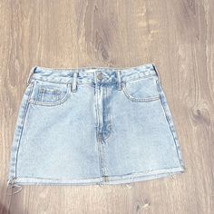 Pacsun Light Wash Jean Skirt Size 24, Never Worn, New And In Great Condition! Light Wash Mini Skort For Summer, Light Wash Summer Mini Skort, Summer Light Wash Mini Skort, Casual Light Wash Skort For Summer, Summer Light Wash Short Skirt, Light Wash Summer Skirt, Summer Light Wash Skirt, Light Wash Jeans, Jean Skirt