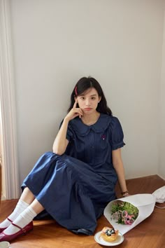 Japanese Spring Outfits, Muji Style Fashion, Muji Outfit, 90s Japan Fashion, Cutesy Outfit, Teacher Fits, Simple Style Outfits, 60s And 70s Fashion