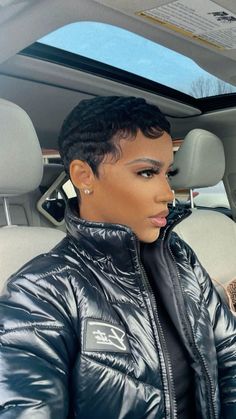 Finger Waves Short Hair, Pixie Cut Hairstyles, Wavy Pixie, Short Hair Images, Natural Hair Short Cuts, Cut Hairstyles, Short Hair Pixie Cuts, Short Sassy Hair, Pin Curls