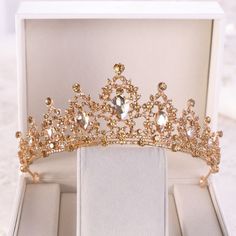 Quinceanera Tiaras, Charro Quinceanera Dresses, Queens Tiaras, Champagne Gold Color, Bridal Headwear, Gaun Fashion, Princess Tiara