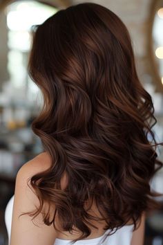 Chocolate Brown Chic: Stunning Hair Color Inspirations Expensive Brown Hair, Balayage Chocolate, Rich Brunette Hair, Chocolate Brown Hair Color Ideas, Dark Chocolate Brown Hair, Summer Hair Color Ideas, Brown Hair Color Ideas, Framing Highlights, Chocolate Brown Hair Color