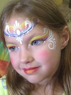 Karen Sawyer || one stroke tear drop princess. | Face Painting Festival Facepainting, Maquillaje Halloween Infantil, Forehead Crown, Face Painting Tips, Butterfly Face Paint