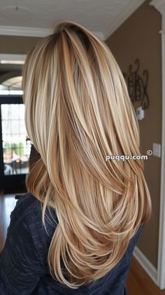 Perfect Blonde Hair, Honey Blonde Hair Color, Fall Blonde Hair, Texas Hair, Strawberry Blonde Hair Color, Blonde Fashion, Hair Curling Tips, Cool Blonde Hair, Dyed Hair Inspiration