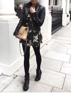 c u t e 🖤 Converse Outfits, Chique Outfits, Looks Black, Fashion Design Sketches, Pinterest Fashion, Moto Boots, Boots Outfit