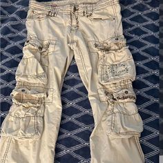 Jetlag Cargos With A Hole And Cut Iff Back Pockets (For Some Reason) Cargo White Pants, Tan Cargo Pants Outfit, Tan Cargo Pants, Low Rise Pants, Cargo Pants Outfit, Jumpsuit Trousers, White Pants, Pants Outfit, Cargo Pants