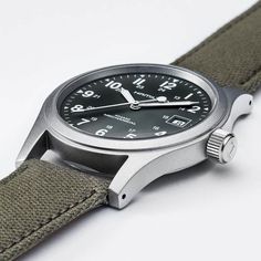 Hamilton Khaki Field Mechanical, Khaki Field Mechanical, Rugged Watches, Green Textile, Classic Casual Style, Hamilton Khaki Field, Hamilton Khaki, Hamilton Watch, Swiss Made Watches