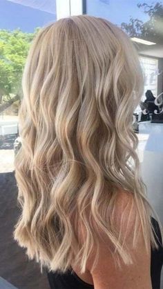 Easyouth Highlight Hair Color | Hair styles, Blonde hair with highlights, Hair highlights Champagne Blond, Blonde Shades, Summer Blonde Hair, Hair Color Blonde, Creamy Blonde, Light Blonde Hair, Honey Blonde Hair, Blonde Hair Inspiration, Blonde Hair Shades