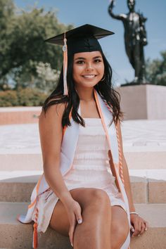 Senior Pictures Outfits, Senior Photos, Senior Photographer, graduation,  UTK Cap And Gown Senior Pictures, Senior Pictures Outfits, Cap And Gown Photos, Graduation Pic Ideas, Cap And Gown Pictures, Nursing Graduation Pictures, Senior Photo Shoot, College Graduation Photoshoot, Graduation Look