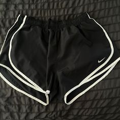 Never Worn Nike Black Drifit Running Shorts Has Lining Size: Large Nike Black Gym Shorts, Nike Black Workout Shorts, Nike Shorts, Nike Black, Running Shorts, Black Nikes, Nike Women, Running, Nike