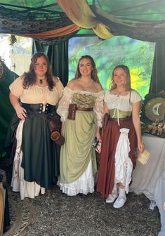 Rennesaince Fair Outfits, Ren Fest Accessories, Bar Maid Outfit Ren Faire, Fairy Rennaisance Outfits, Medieval Festival Outfit, Renicansse Fair Outfits Fairy, Renassiance Dti Outfits, Rennaisance Outfits Dti, Renesance Fair Outfits