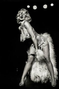 #burlesque متحف فني, 남성 근육, Burlesque Show, Burlesque Costumes, Burlesque Costume, 인물 사진, White Photo