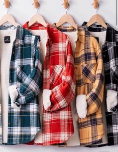 "NO REFUNDS-please check sizing Small (2/4), Medium (6/8), Large (10) Ships Mid July Cozy Oversized Plaid Shacket. Flannel with Sherpa Lined Body. Pockets open, chest pockets also open. Button Cuff Sleeves. Warm and comfortable. True to size (small is US 2-4). Model photos are brighter, please check true light photos. Mannequin is size 2 wearing small. Hunter Green, please check other listings for more colors. Button-down silhouette makes for easy wear and layering Pairs easily with any outfit M Winter Cotton Shacket With Buttons, Cotton Shacket With Buttons For Winter, Winter Plaid Buttoned Tops, Oversized Flannel Shirt, Mid July, Black And White Flannel, Plaid Shacket, Oversized Flannel, Sherpa Lined